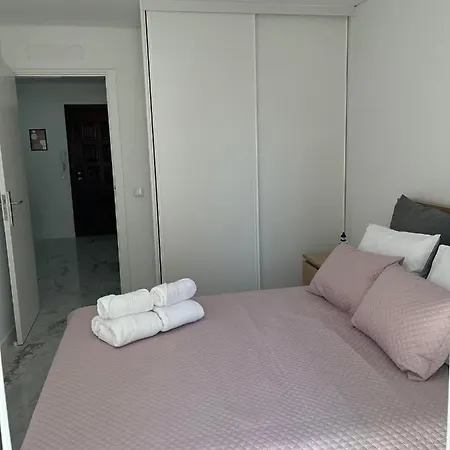 Flat In Center *